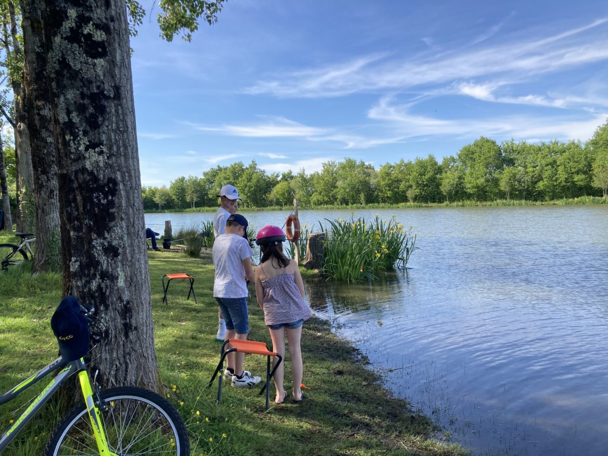 Campilo Le Camping Avec étang De Pêche Privé Campilo 