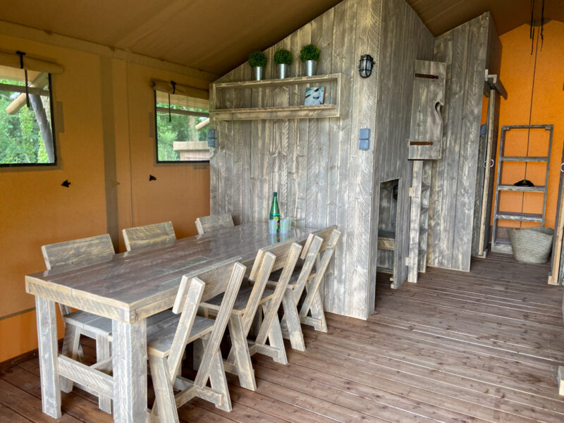 lodge-camping-campilo-salle-a-manger-sejour